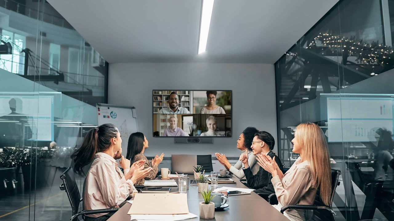 MeetingBar-Lifestyle+(1)